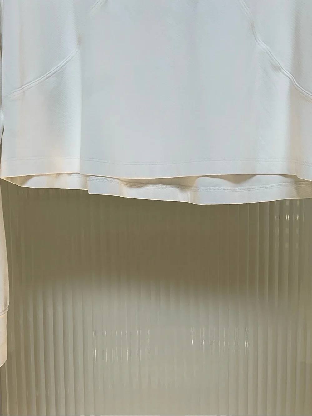 lululemon athletica White Cropped Long-Sleeve Logo Sweatshirt